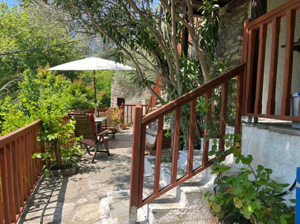 Villa Valeondades à Valeontádes Extérieur photo